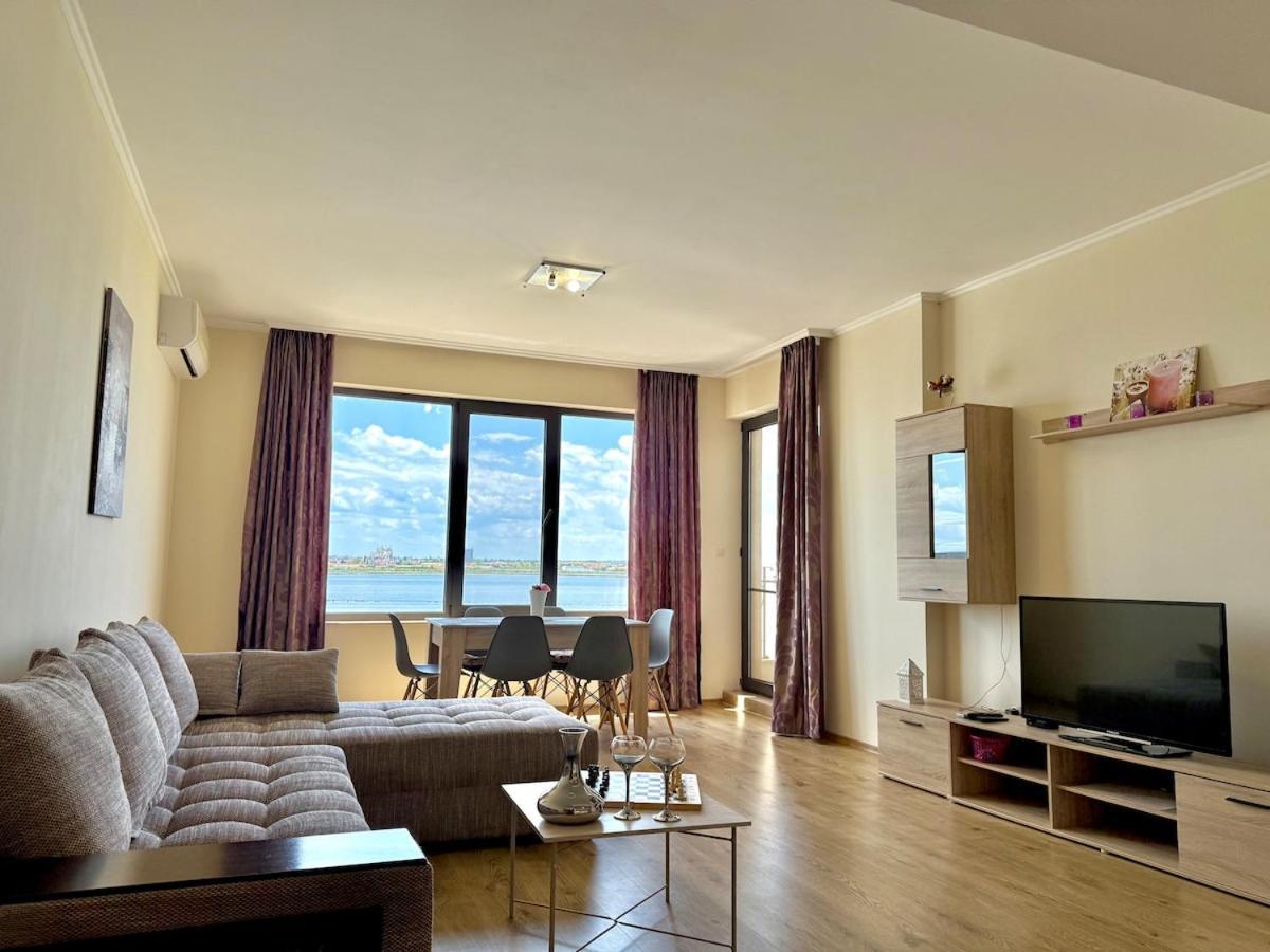 Cosher Gardenia Palace 6 Apartment